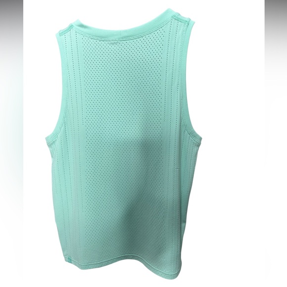 Lululemon | Seafoam Green Textured Mesh Athletic Tank | Size 4 (Estimated) - Picture 3 of 4